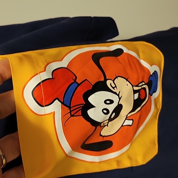 NWT: Walt Disney World 50th Anniversary Mickey and Friends Button Down Shirt - Picture 3 of 11